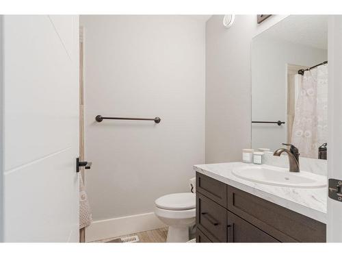 399 Prospect Drive, Fort Mcmurray, AB - Indoor Photo Showing Bathroom
