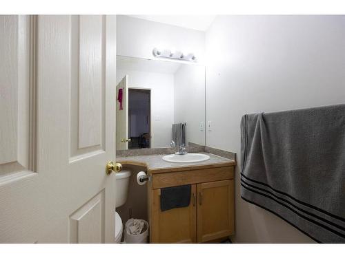 541-200 Richard Street, Fort Mcmurray, AB - Indoor Photo Showing Bathroom