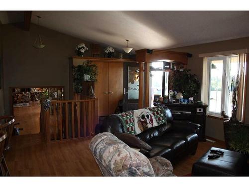 67305 144A Range Road, Lac La Biche, AB - Indoor Photo Showing Living Room