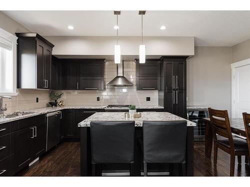 16-208 Sparrow Hawk Drive, Fort Mcmurray, AB - Indoor Photo Showing Kitchen With Upgraded Kitchen