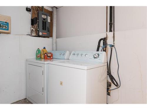260 Bacon Place, Fort Mcmurray, AB - Indoor Photo Showing Laundry Room