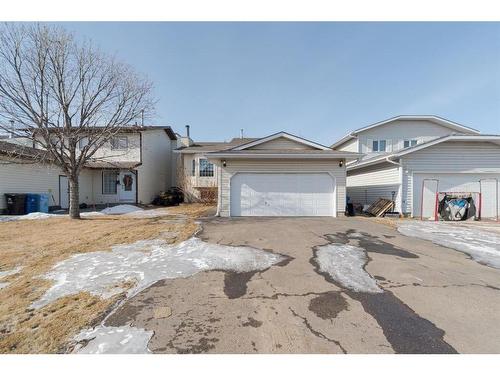 260 Bacon Place, Fort Mcmurray, AB - Outdoor With Facade