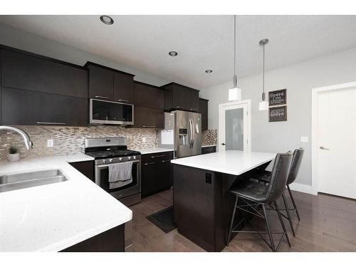 259 Killdeer Way, Fort Mcmurray, AB - Indoor Photo Showing Kitchen With Double Sink With Upgraded Kitchen