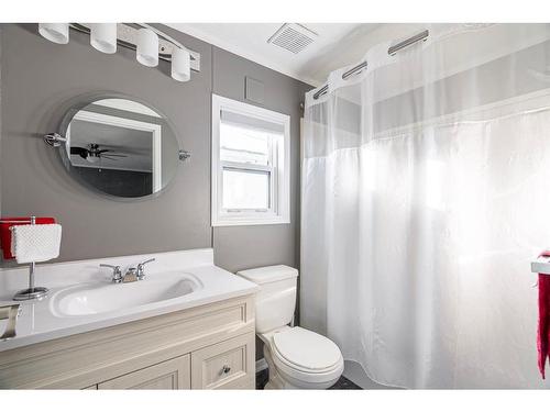 164 Caouette Crescent, Fort Mcmurray, AB - Indoor Photo Showing Bathroom