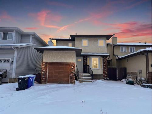 148 Beaton Place, Fort Mcmurray, AB - Outdoor
