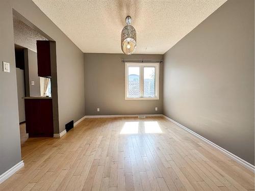 148 Beaton Place, Fort Mcmurray, AB - Indoor Photo Showing Other Room