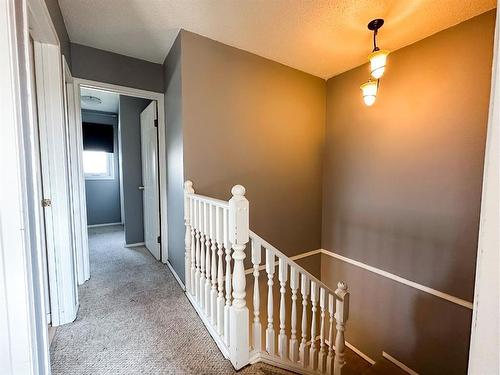 148 Beaton Place, Fort Mcmurray, AB - Indoor Photo Showing Other Room