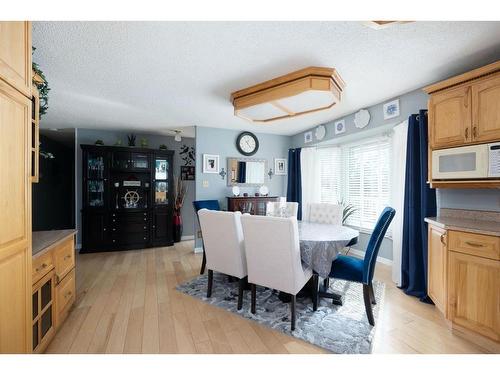 141 Caldwell Crescent, Fort Mcmurray, AB - Indoor Photo Showing Dining Room