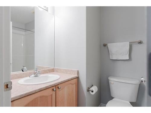 101 Steeves Bay, Fort Mcmurray, AB - Indoor Photo Showing Bathroom