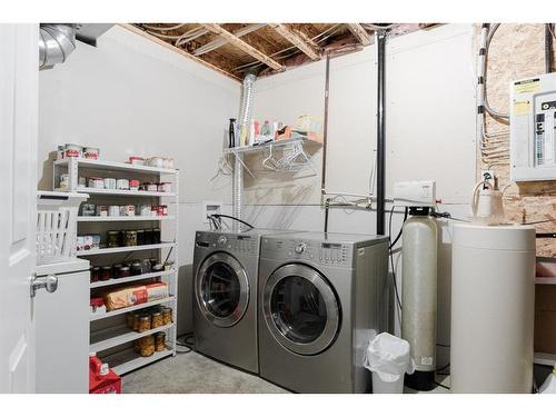 101 Steeves Bay, Fort Mcmurray, AB - Indoor Photo Showing Laundry Room