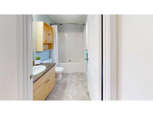 101 Fir Street, Fort Mcmurray, AB - Indoor Photo Showing Bathroom