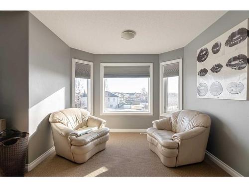 147 Lazarde Place, Fort Mcmurray, AB - Indoor Photo Showing Living Room