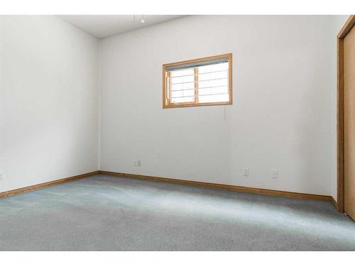 274 Barber Drive, Fort Mcmurray, AB - Indoor Photo Showing Other Room