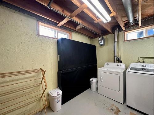 10321 101 A Avenue, Lac La Biche, AB - Indoor Photo Showing Laundry Room