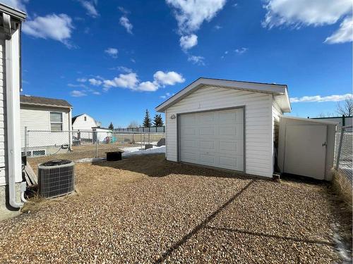 157 Black Bear Crescent, Fort Mcmurray, AB - Outdoor With Exterior