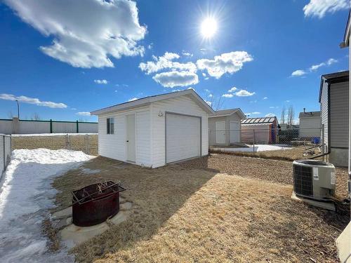 157 Black Bear Crescent, Fort Mcmurray, AB - Outdoor