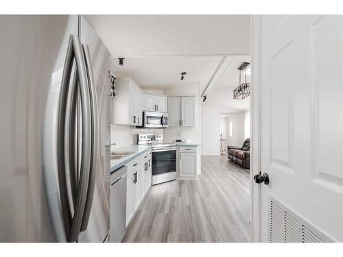 188 Caouette Crescent, Fort Mcmurray, AB - Indoor Photo Showing Kitchen