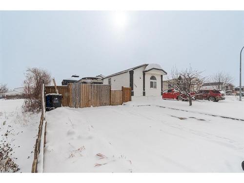 188 Caouette Crescent, Fort Mcmurray, AB - Outdoor
