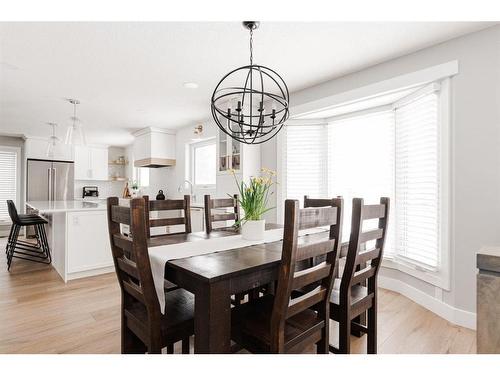 180 Brosseau Crescent, Fort Mcmurray, AB - Indoor Photo Showing Dining Room