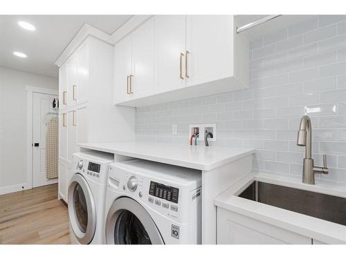 180 Brosseau Crescent, Fort Mcmurray, AB - Indoor Photo Showing Laundry Room