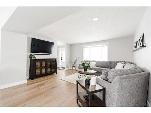 180 Brosseau Crescent, Fort Mcmurray, AB - Indoor Photo Showing Living Room