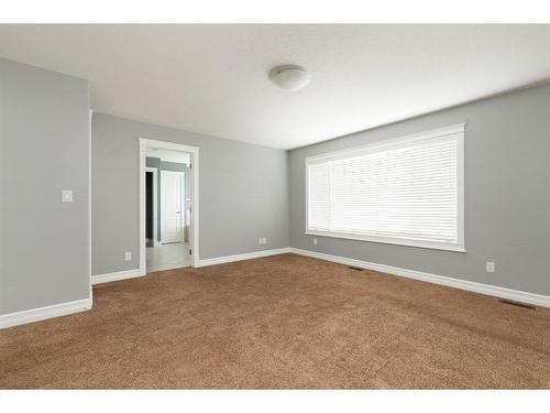 201 Chestnut Way, Fort Mcmurray, AB - Indoor Photo Showing Other Room