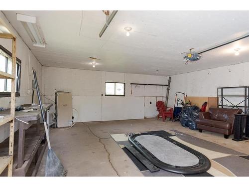 453 Signal Road, Fort Mcmurray, AB - Indoor Photo Showing Garage