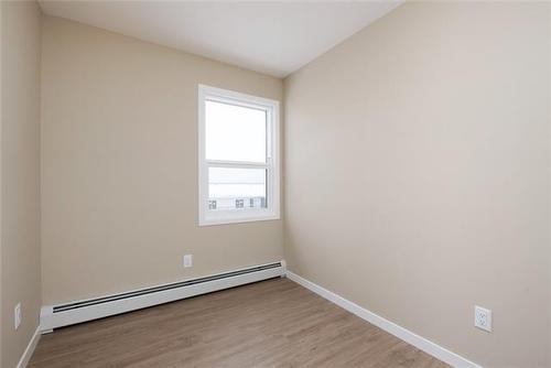 332-201 Abasand Drive, Fort Mcmurray, AB - Indoor Photo Showing Other Room