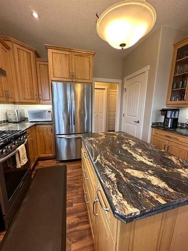 67325, 834 Churchill Park Road, Rural Lac La Biche County, AB - Indoor Photo Showing Kitchen