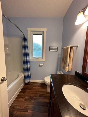 67325, 834 Churchill Park Road, Rural Lac La Biche County, AB - Indoor Photo Showing Bathroom