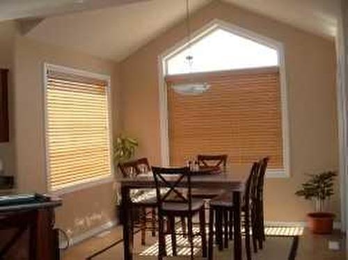 248 Paulson Street, Fort Mcmurray, AB - Indoor Photo Showing Dining Room