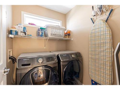 317 Archibald Close, Fort Mcmurray, AB - Indoor Photo Showing Laundry Room