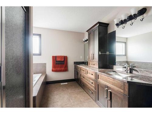 100 Macrae Place, Fort Mcmurray, AB - Indoor Photo Showing Bathroom