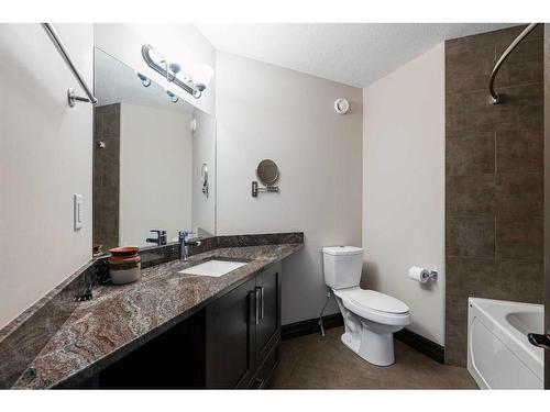 100 Macrae Place, Fort Mcmurray, AB - Indoor Photo Showing Laundry Room