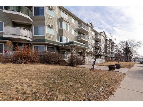 301-9918 Gordon Avenue, Fort Mcmurray, AB - Outdoor With Balcony