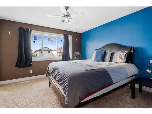 116 Chestnut Way, Fort Mcmurray, AB - Indoor Photo Showing Bedroom