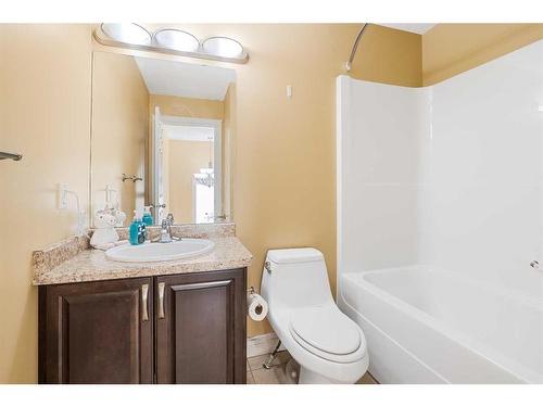 116 Chestnut Way, Fort Mcmurray, AB - Indoor Photo Showing Bathroom