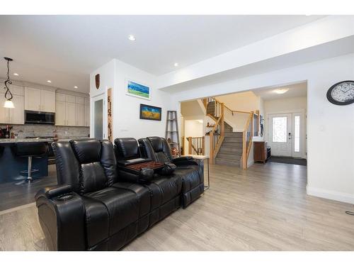 274 Arsenault Crescent, Fort Mcmurray, AB - Indoor Photo Showing Living Room