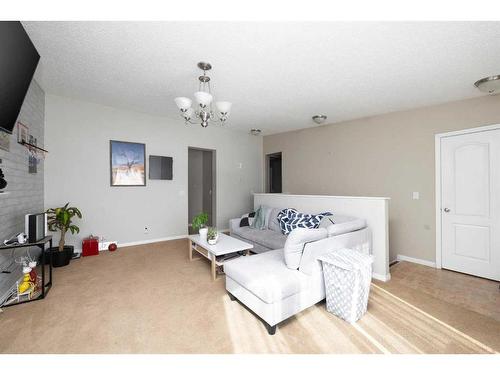 197 Crown Creek, Fort Mcmurray, AB - Indoor