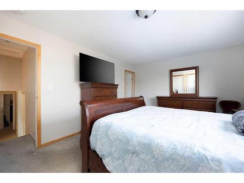 106 Silver Springs Drive, Fort Mcmurray, AB - Indoor Photo Showing Bedroom