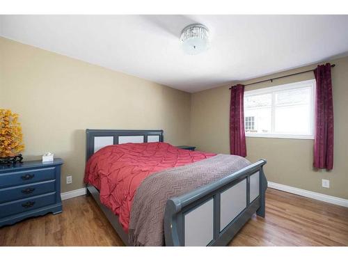 177 Greely Road, Fort Mcmurray, AB - Indoor Photo Showing Bedroom