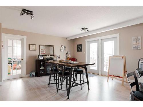 136 Marten Place, Fort Mcmurray, AB - Indoor Photo Showing Dining Room