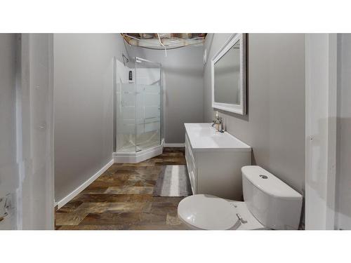 290 Pacific Crescent, Fort Mcmurray, AB - Indoor Photo Showing Bathroom