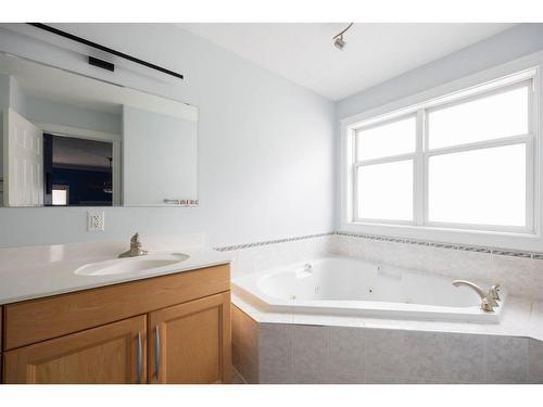 108 Laboucane Crescent, Fort Mcmurray, AB - Indoor Photo Showing Bathroom