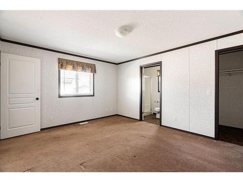 305 Gregoire Crescent, Fort Mcmurray, AB - Indoor Photo Showing Other Room