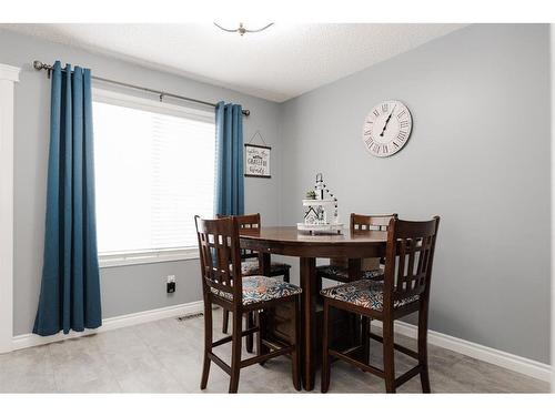 211 Bear Paw Drive, Fort Mcmurray, AB - Indoor Photo Showing Dining Room