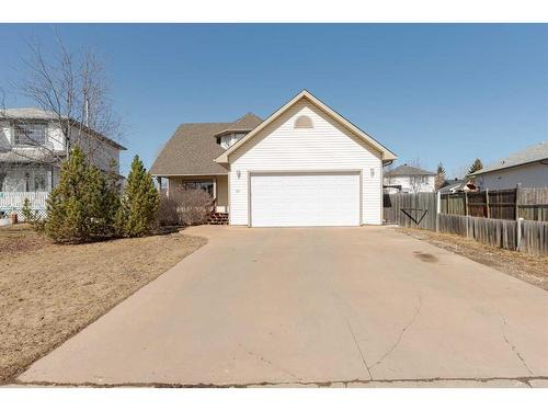 187 Breukel Crescent, Fort Mcmurray, AB - Outdoor
