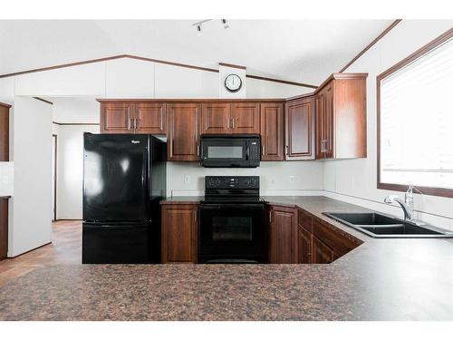 160 Greenbriar Bay, Fort Mcmurray, AB - Indoor Photo Showing Kitchen With Double Sink