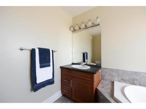 145 Mayflower Crest, Fort Mcmurray, AB - Indoor Photo Showing Bathroom