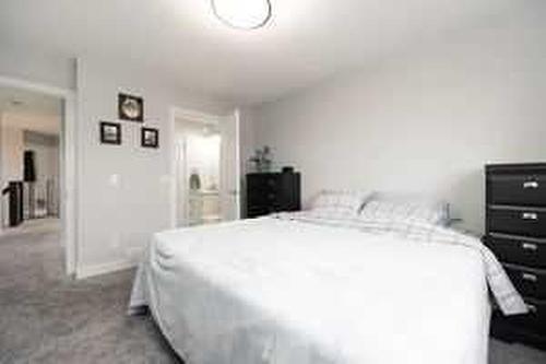 253 Siltstone Place, Fort Mcmurray, AB - Indoor Photo Showing Bedroom
